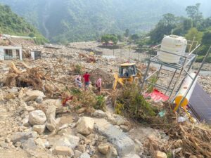 कार्लीगाड़ की काली रात : जान बच गई, जिंदगी बिखर गई