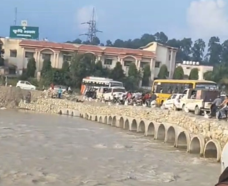 नंदा की चौकी से दस दिन बाद बहाल हुआ यातायात