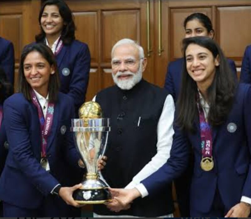 पीएम से बोली दून की स्नेहा ‘टीम फर्स्ट’ की भावना से मिली सफलता